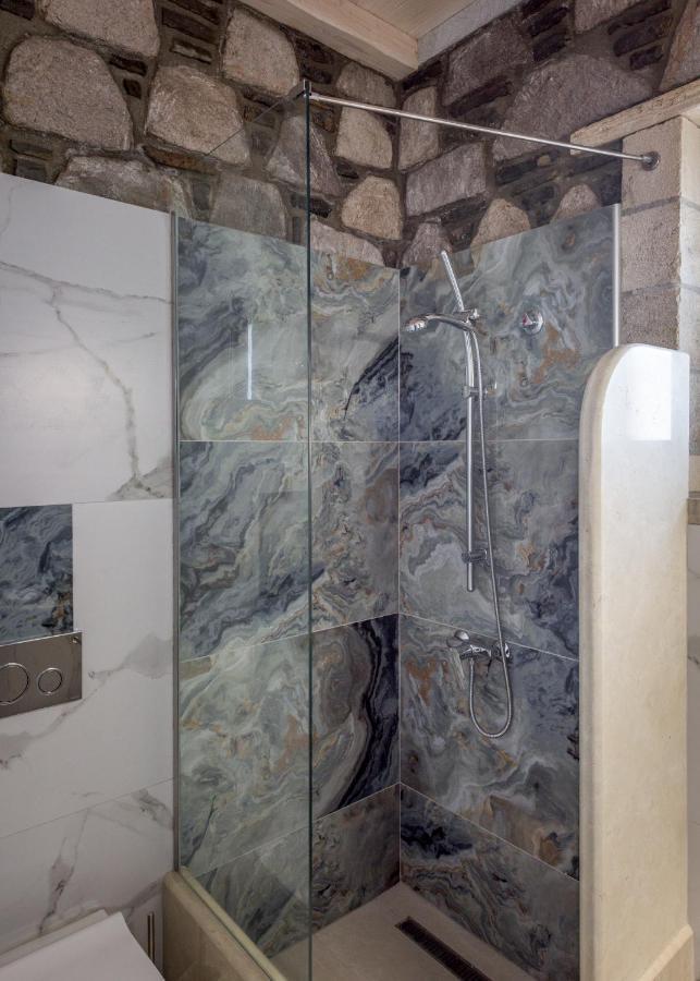 Hilltop Suites Milos Mytakas Exterior foto